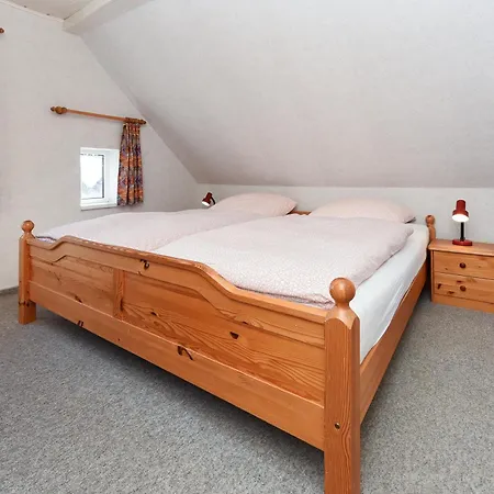 Apartment Ferienwohungen Oll School Neuharlingersiel