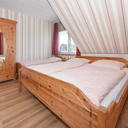 Ferienwohungen Oll School Neuharlingersiel